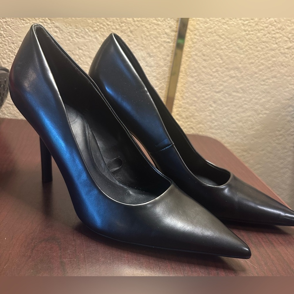 Zara Black Stiletto Heels Classic Pumps